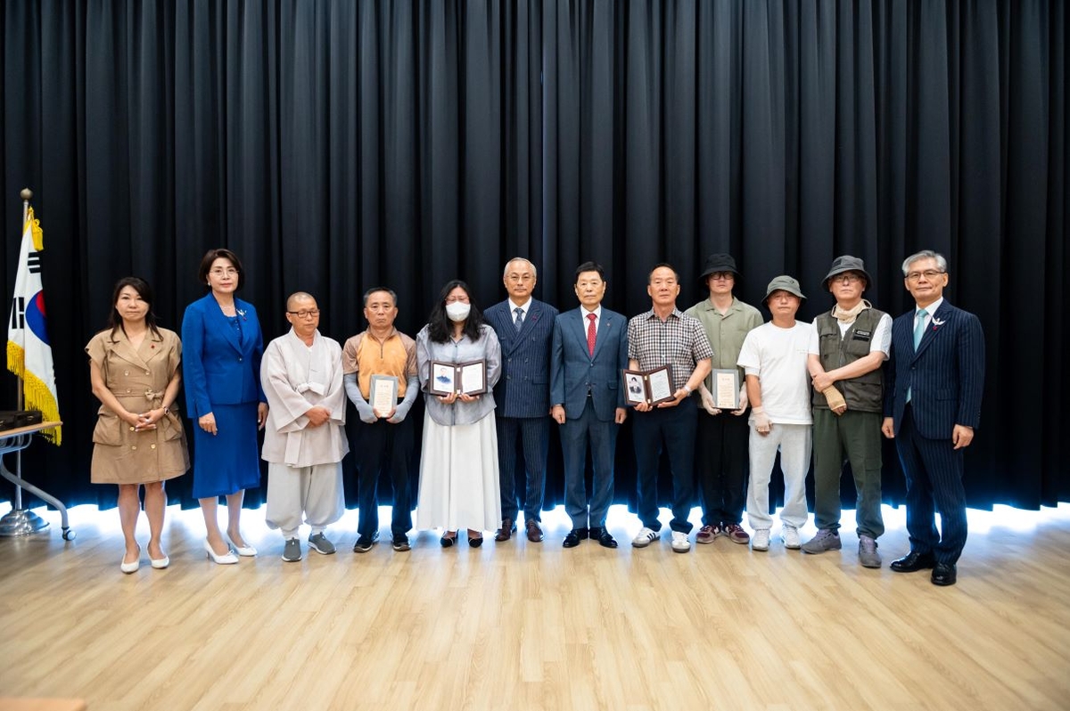 사랑의열매, 영남 산불 희생자·유가족에 애터미 기부금 전달