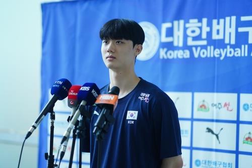 남자배구 이우진, 신인 드래프트 참가 가닥…윤경은 불참에 무게