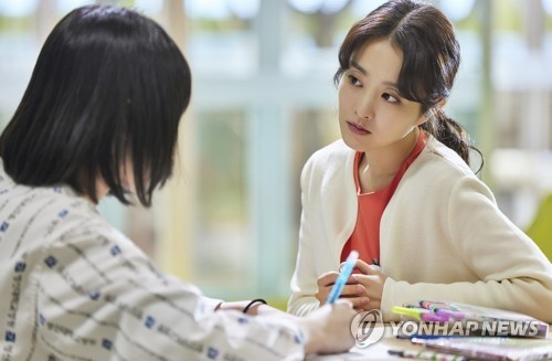 돌봄은 곁을 내어주는 것…신간 '있기 힘든 사람들'