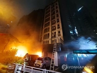 광명 아파트 화재로 3명 심정지 등 65명 중경상…"주차장 발화"