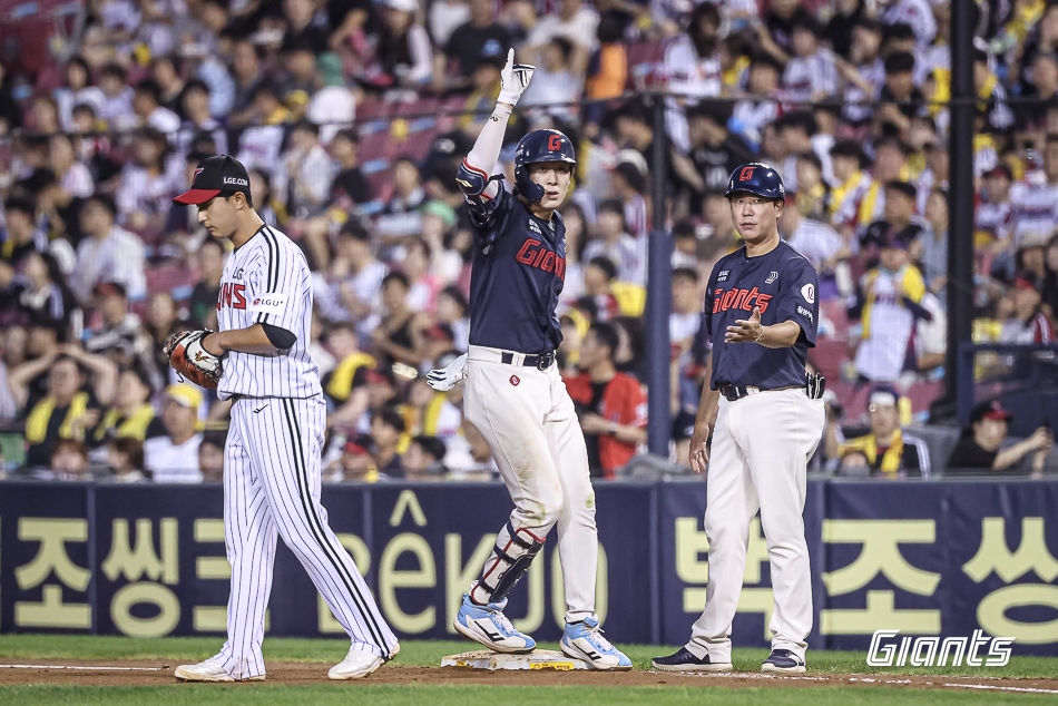 유강남 2안타·2타점…롯데, 2위 LG 꺾고 1경기 차…