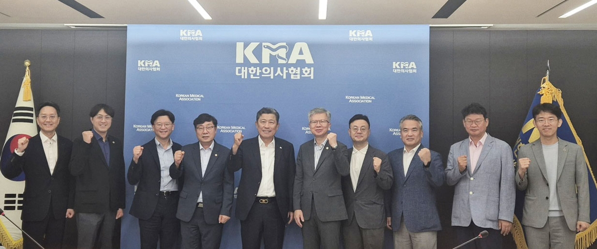 전공의 복귀 앞두고 의협·병협 "수련환경 개선 등 모색"