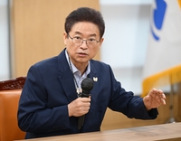 이철우 "TK신공항 LH 참여해야…미래 대비 영일만항 2배 확장"