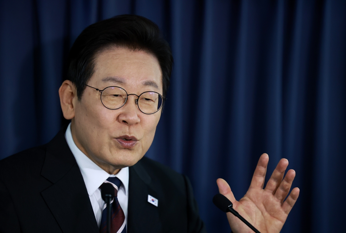 李대통령 "野와 당연히 대화…당선된 순간 與아닌 국민의 대표"