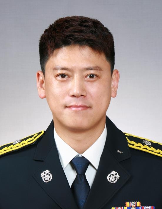 제주항공 사고 수습한 소방관, 11일 광주서 프로야구 시구