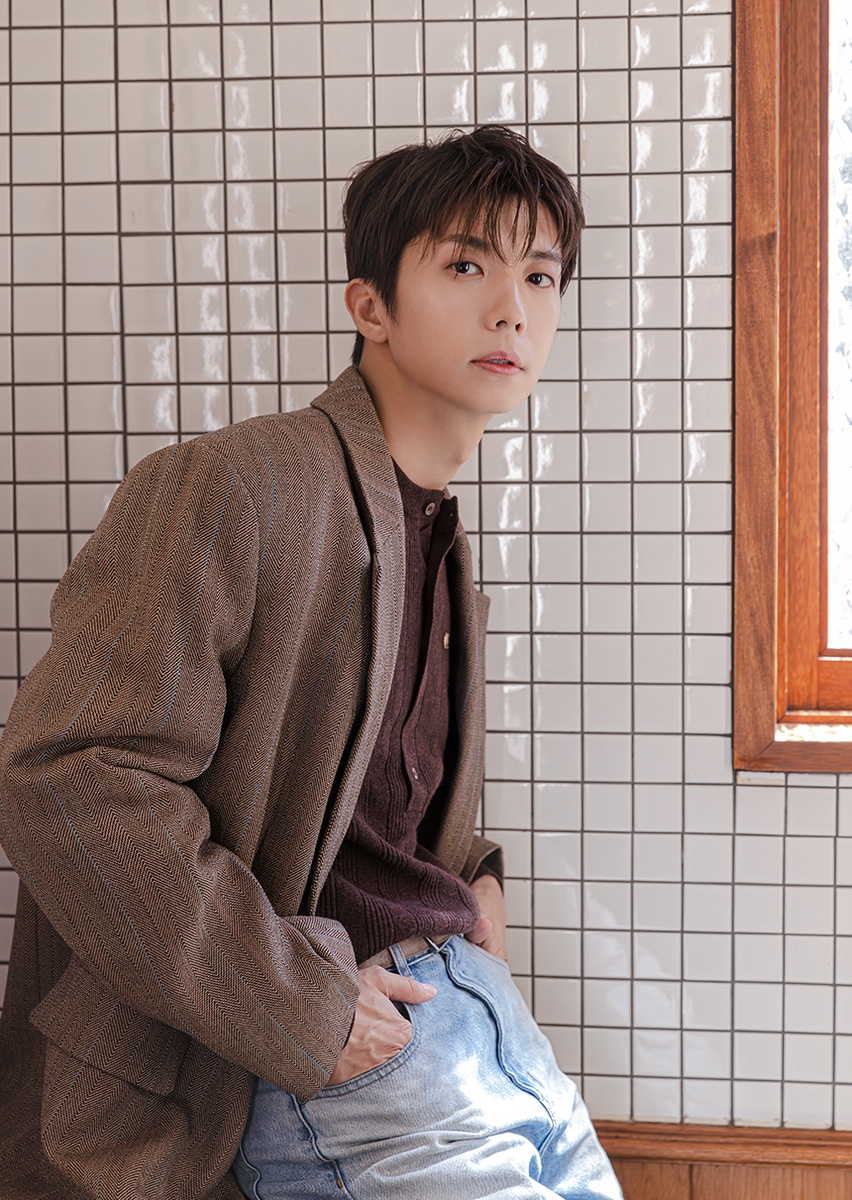 '아임 인투' 발매하는 장우영