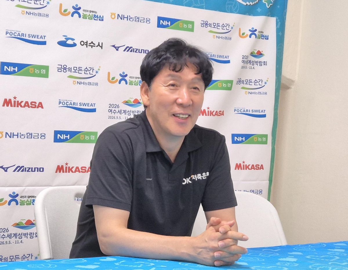 OK저축은행 첫 우승 막은 신영철 감독, 이젠 OK맨으로 우승 도전