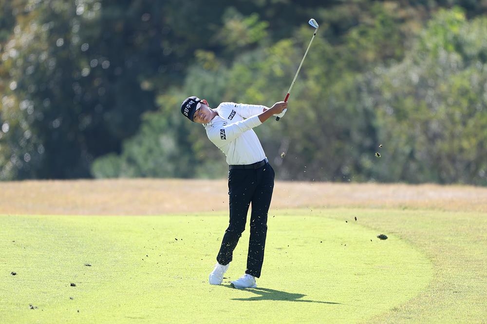 옥태훈, KPGA 투어 렉서스 마스터즈 3R 공동 1위…시즌 4승 도전