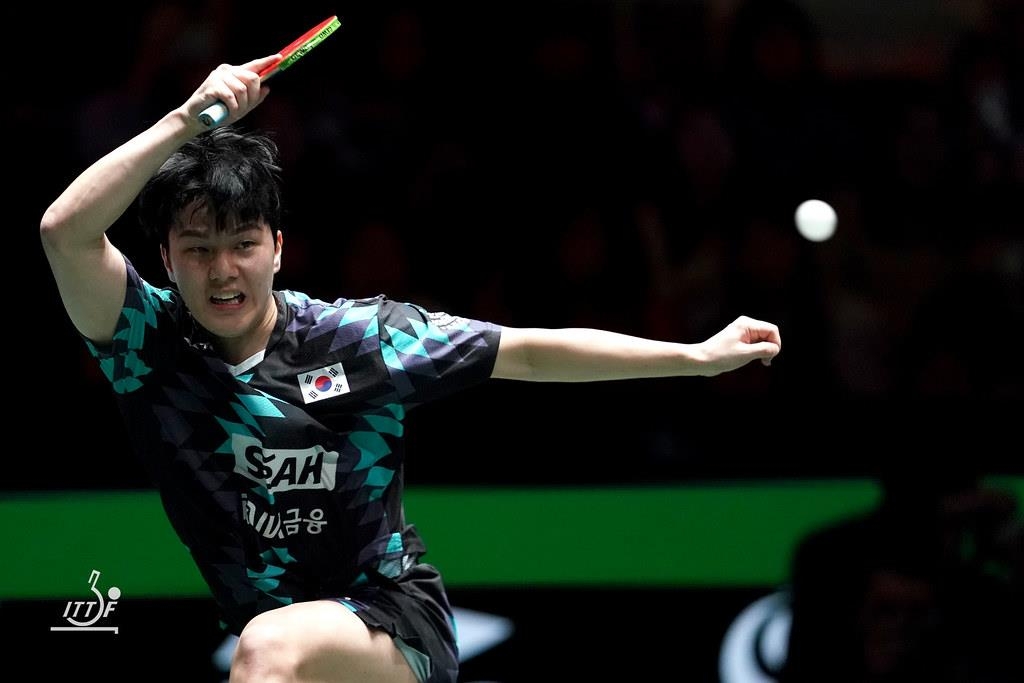 혼성단체 월드컵 남자단식에 나선 안재현의 경기 장면