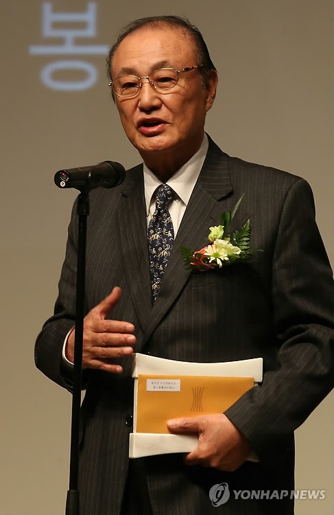 '여자의 함정'·'가고파' 원로배우 윤일봉 별세…엄태웅 장인상