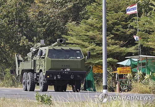 캄보디아와 국경에 배치된 태국 자주포