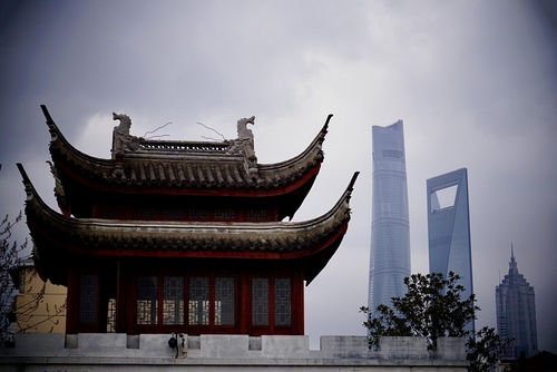 The historic buildings in the Lujiazui Central Green Space contrast with