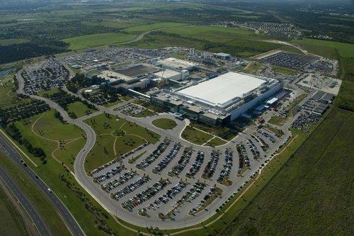 La foto de archivo, proporcionada, el 30 de marzo de 2021, por Samsung Electronics Co., muestra la fábrica de chips de la compañía en Austin, Texas. (Prohibida su reventa y archivo)