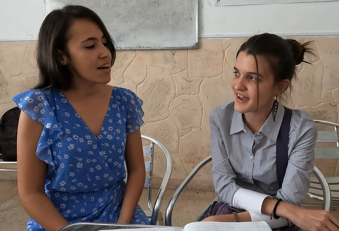 한국어로 노래 부르는 쿠바 한글학교 학생들
