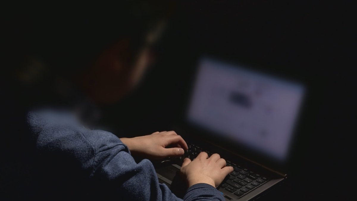 인터넷 개인정보 유출…10건 중 9건 '해킹'