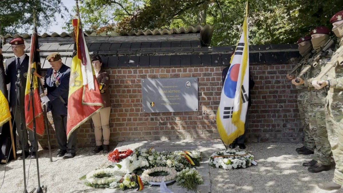Une plaque commémore le 1er soldat belge tué durant la guerre de Corée