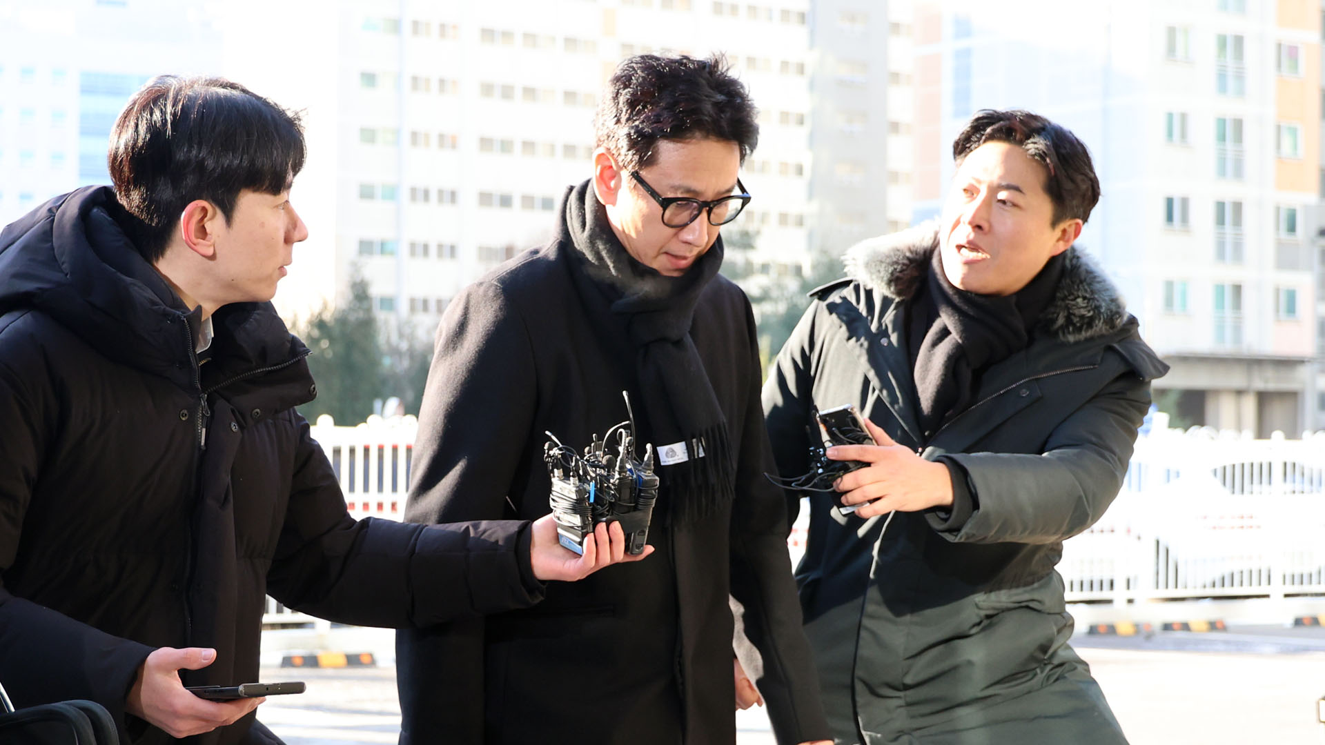 Actor Lee Sun-gyun Third Police Summons and Interrogation for Drug Use and Extortion Case