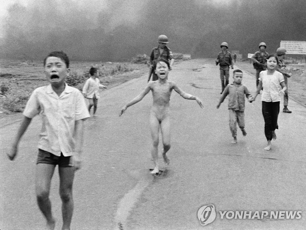 초등학교 알몸 예술·외설 상습혼동' 페이스북 이번엔 르네상스 명작 | 연합뉴스