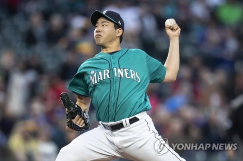 일본인 좌완 기쿠치, MLB 미국 본토 데뷔전서 '날아간 승리'