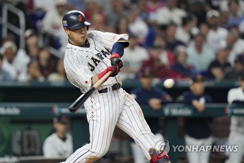 WBC 결승에서 3-1로 달아나는 솔로 홈런 친 오카모토 
