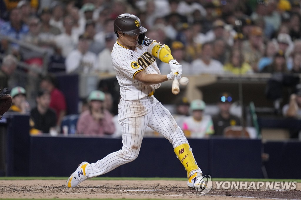 김하성, MLB 개인 첫 멀티 홈런…빅리그 한 시즌 최다 14호(종합) | 연합뉴스