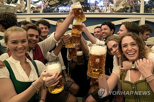 세계 최대 맥주축제 독일 옥토버페스트 개막