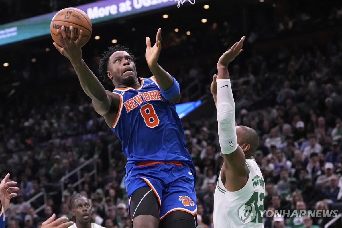 NBA 뉴욕, 20점차 뒤집고 보스턴에 기선제압…아누노비 29점