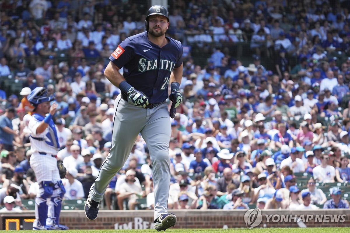 MLB 롤리, 31호 홈런 폭발…본즈의 전반기 최다 홈런 경신 도전