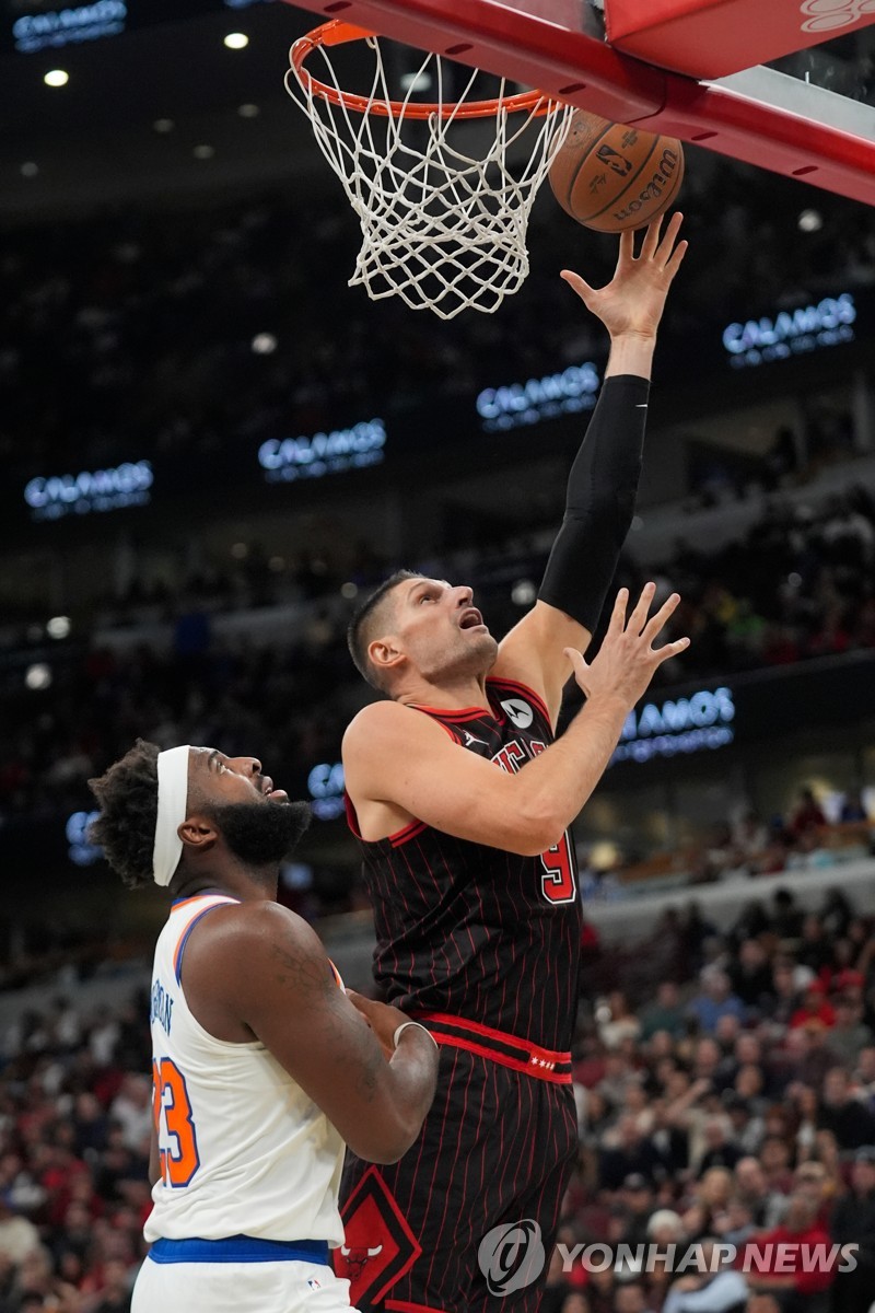 ์์นด๊ณ  ๋ถ์ค vs ๋ด์ ๋์ค