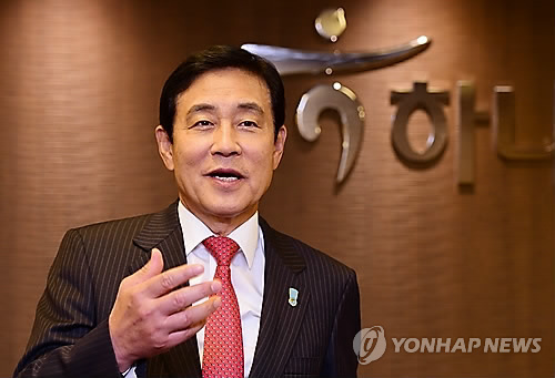검찰, '곽상도 50억 클럽' 김정태 前하나금융 회장 재소환