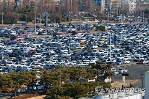 5월부터 전국 공항서 저공해차 주차료 50% 자동 감면 | 연합뉴스