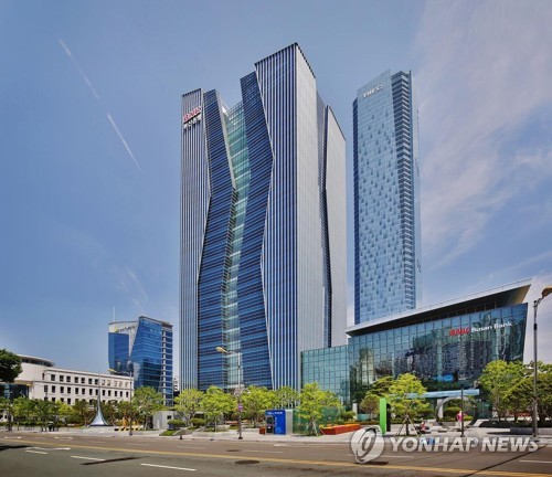 BNK금융지주 작년 당기순이익 5천21억원…24.6%↑