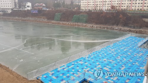 지난 2020년 홍천강 꽁꽁축제장 부교 낚시터