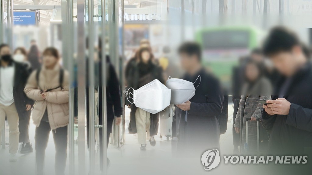 한국서 동난 마스크…중국 건너가 두배에 팔린다 (CG)