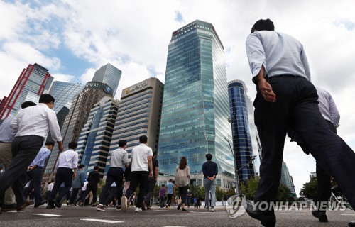 متوسط الراتب السنوي للعاملين في كوريا الجنوبية يبلغ 40,240,000 وون في العام الماضي - 1