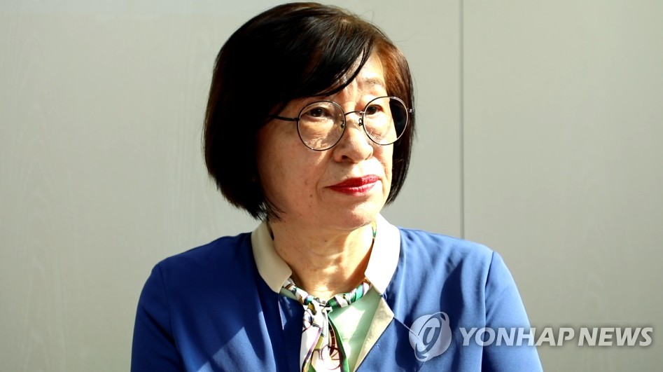 연합뉴스와 인터뷰 중인 이옥이 대표