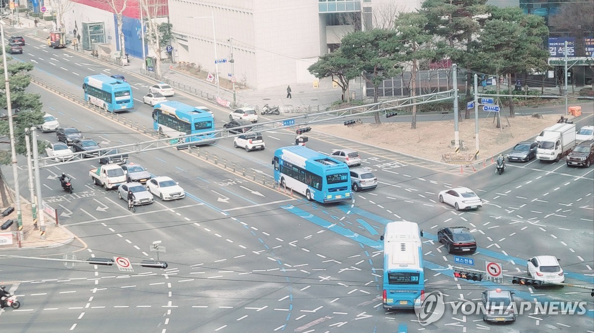 부산 북·사하·부산진 마을버스도 일부 운행 중단