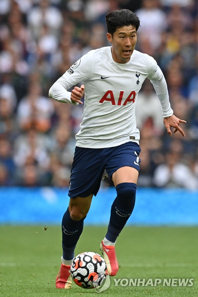In this AFP photo, Son Heung-min of Tottenham Hotspur dribbles the ball against Watford during the clubs' Premier League match at Tottenham Hotspur Stadium in London on Aug. 29, 2021. (Yonhap)