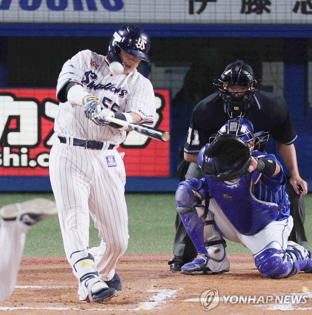 Murakami's 56th home run scene