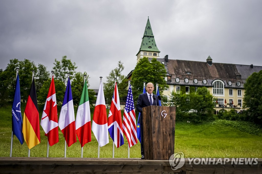 G7 정상회의 결산 기자회견하는 올라프 숄츠 독일 총리