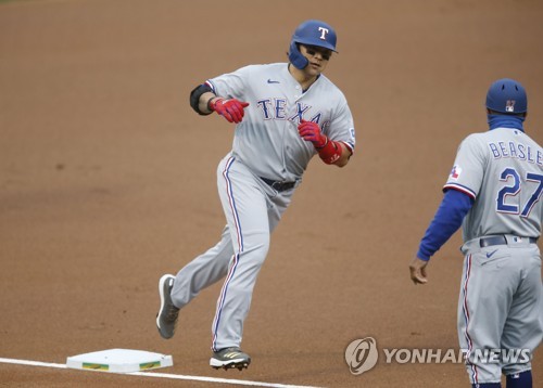 Signing Choo Shin-soo 14 years in the making for KBO club executive