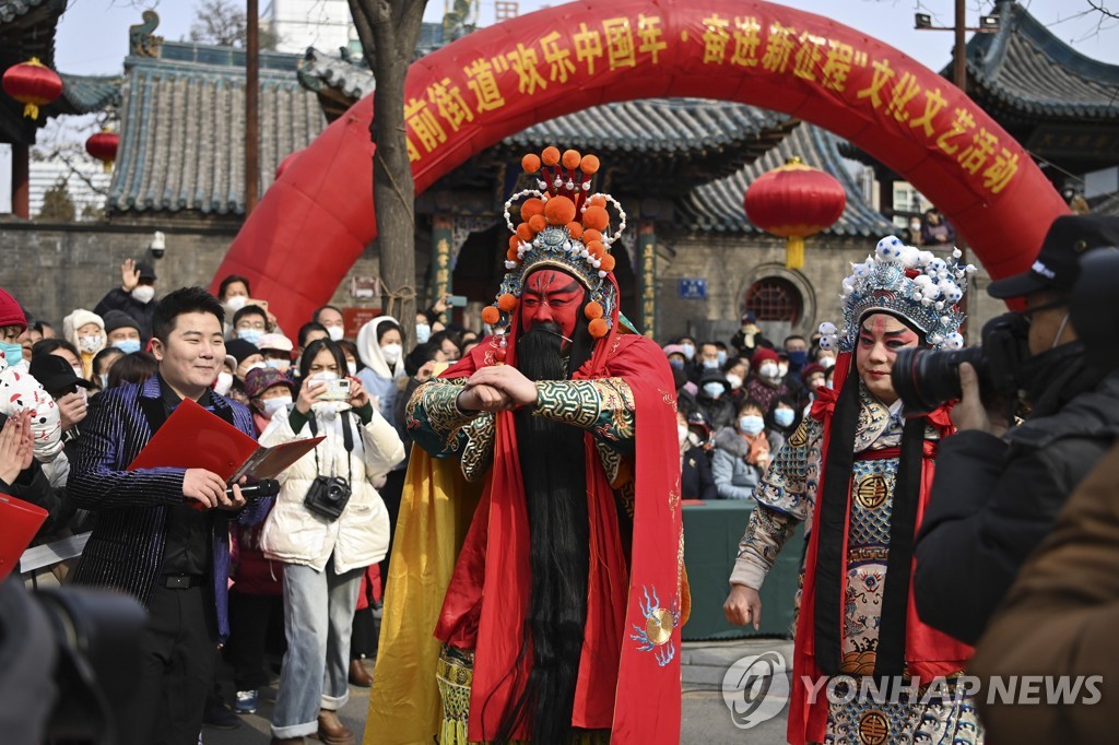 '정월대보름을 환영하며'…중국 청관마을 민속 문화