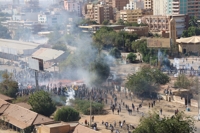 수단 군부, 반쿠데타 시위중 BBC 기자 3명 일시 구금 논란