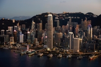 홍콩, 오미크론 강타한 1분기 성장률 -4%