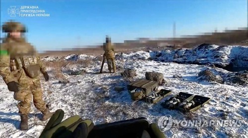 바흐무트 인근에서 와그너그룹 용병들과 교전 중인 우크라군