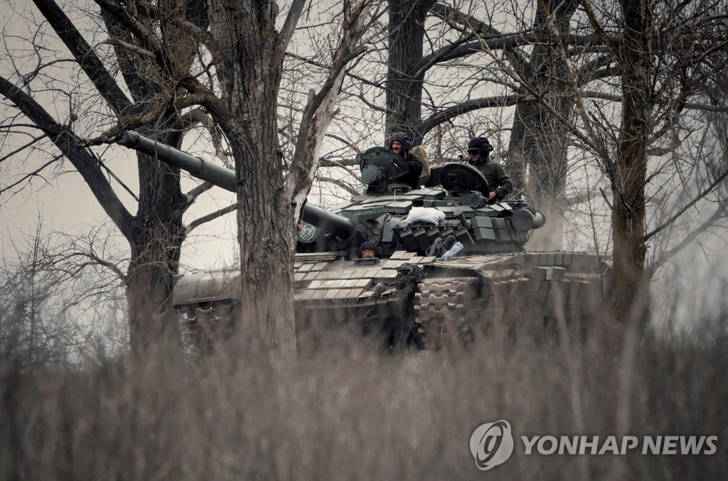 우크라이나 동부 격전지 돈바스의 우크라이나 군인들 [로이터=연합뉴스]