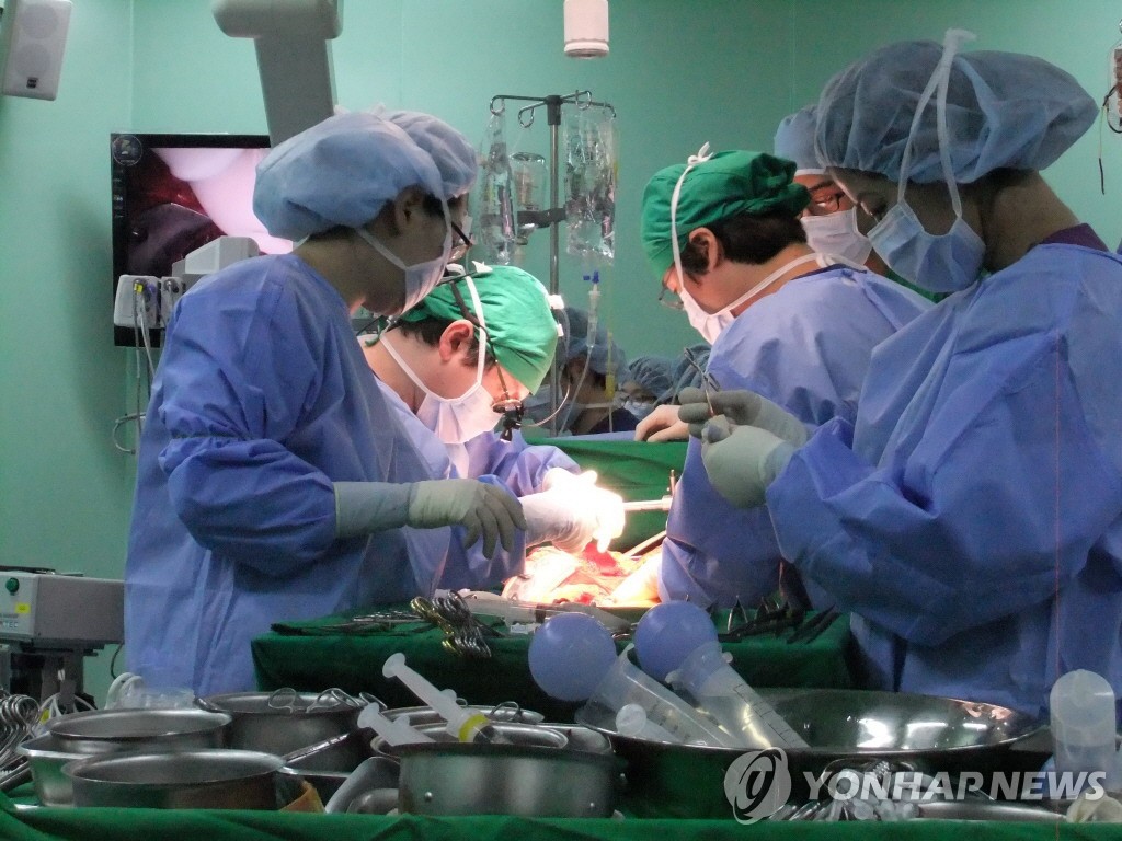 해운대백병원, 생체 간이식 수술 성공