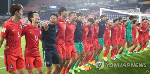 韓国があすポルトガル戦 ソウルで街頭応援 サッカーｕ２０ｗ杯 聯合ニュース