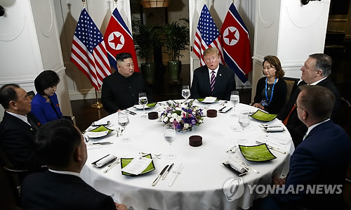 (LEAD) KCNA : Kim et Trump ont eu «des discussions sincères et approfondies pour des résultats marquants»