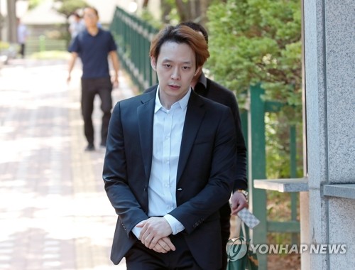 Singer-actor Park Yoo-chun freed